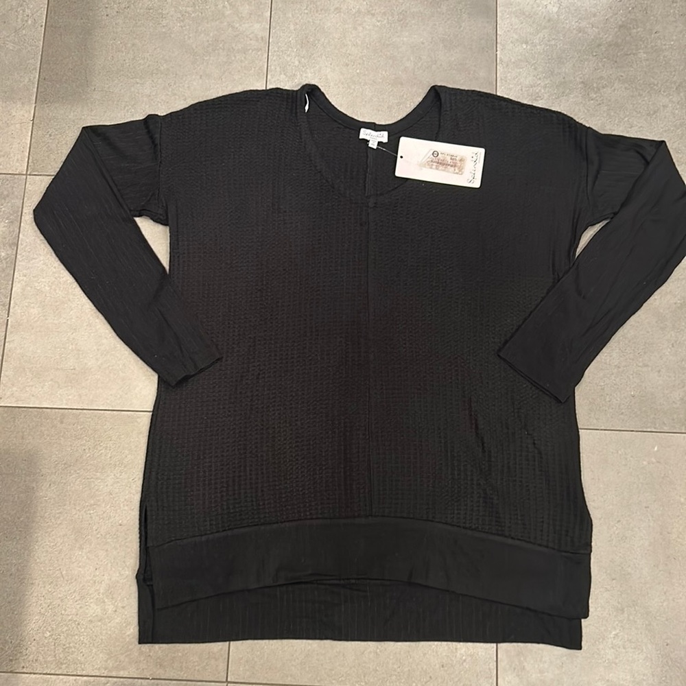 Splendid Long Sleeve Black Top